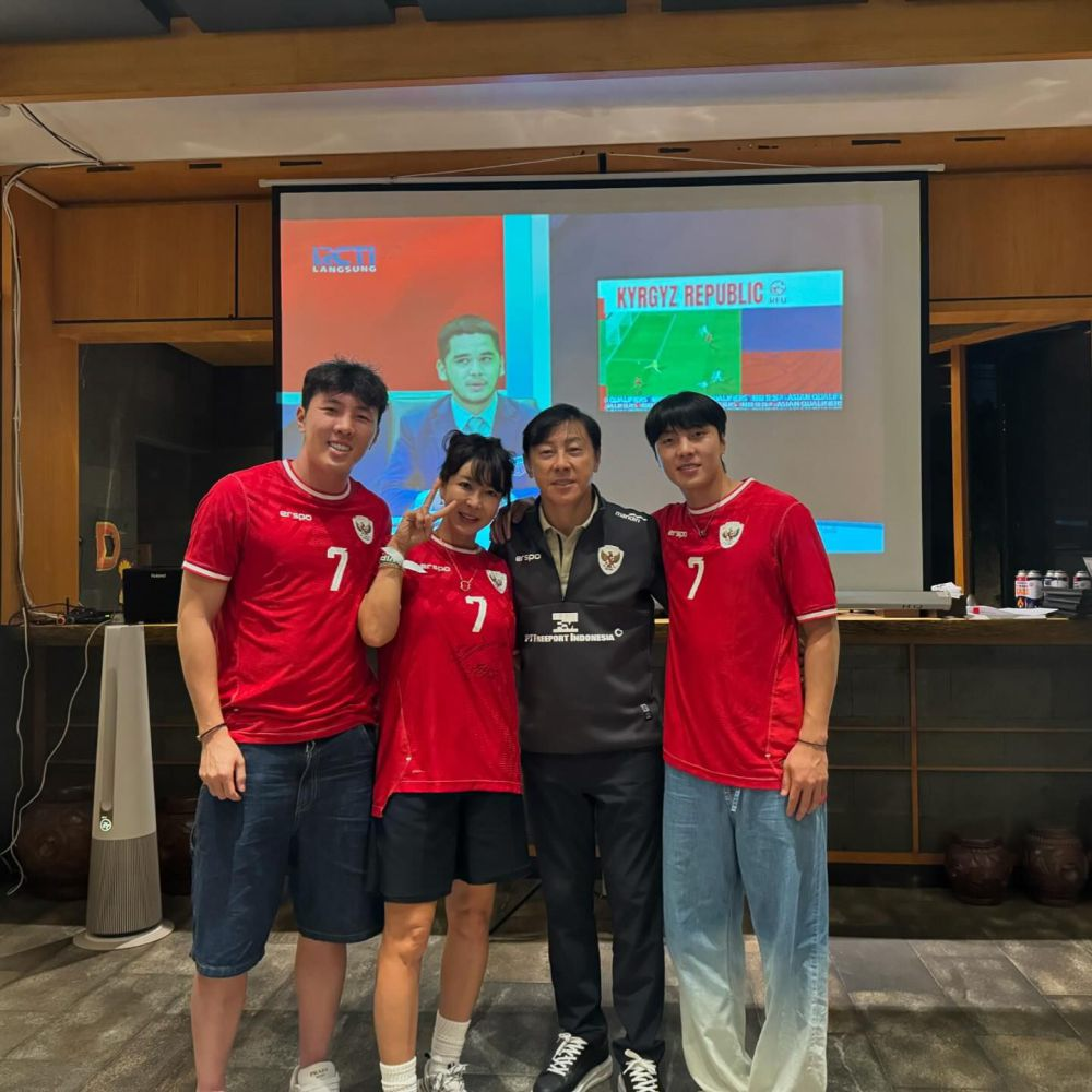 Foto Keluarga Shin Tae-yong yang Hadir Langsung Ke Indonesia untuk Mendukung Ayahnya dan Timnas Indonesia (Source : Instagram@shin_jaewon77)