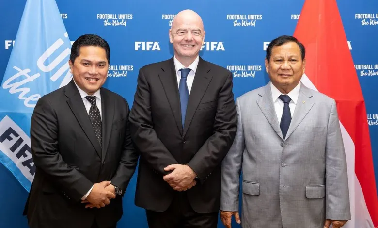 Erick Thohir ketika mendampingi Prabowo Subianto bertemu Presiden FIFA (sumber: IG @erickthohir)